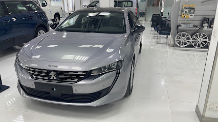 بيجو أبوظبي - عمير بن يوسف واولاده ذ - أبو ظبي - +971 2 633 3000