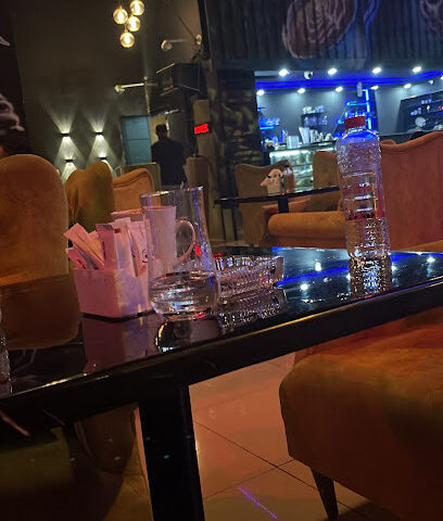 مطعم وكافيه جراوند اب ش.ذ. - أبو ظبي - +971 6 744 4703