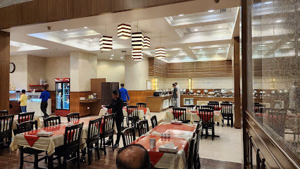 مطعم دانيال عجمان - أبو ظبي - +971 6 747 2121