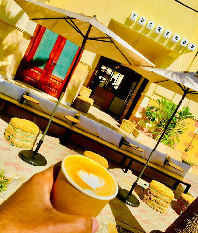 مقهى Tuckshop - أبو ظبي - +971 56 310 1926
