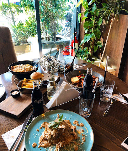 شوكليت ريبابليك كافيه - أبو ظبي - +971 7 222 0035