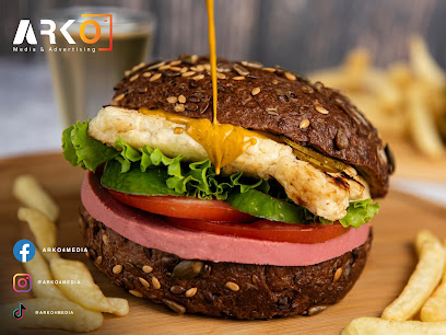 أركو ميديا للتصوير والإعلان - أبو ظبي - +971 50 132 1714