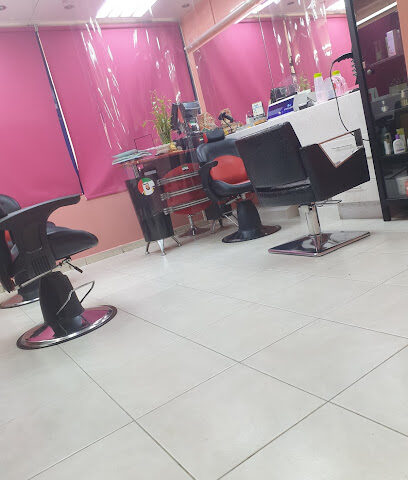 صالون رينو ساشديفا للتجميل - أبو ظبي - +971 2 639 7112