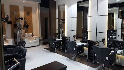 مركز مون امور للتجميل - أبو ظبي - +971 6 546 3124