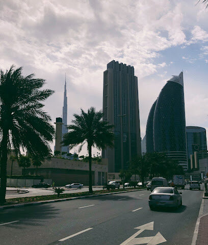 البنك محور - أبو ظبي - +971 800 035703218