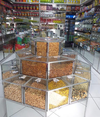 محمصة وحلويات جولدن دروب - أبو ظبي - +971 6 529 1472