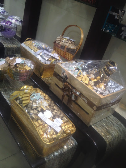 شوكولاتة لاروش - United Arab Emirates|Bani Yas - East 9 - Abu Dhabi|7JMW+5QM