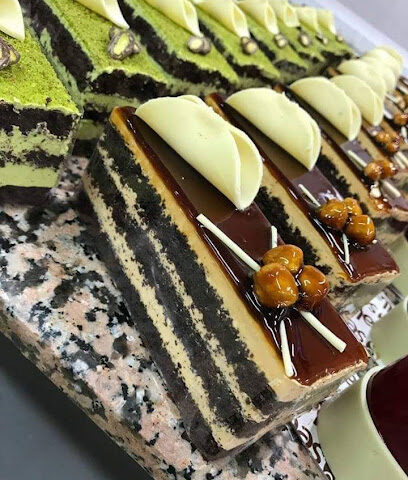 حلويات كروان بلس - أبو ظبي -