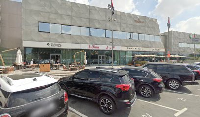 د. باسم برادي - أبو ظبي - +971 58 530 3503